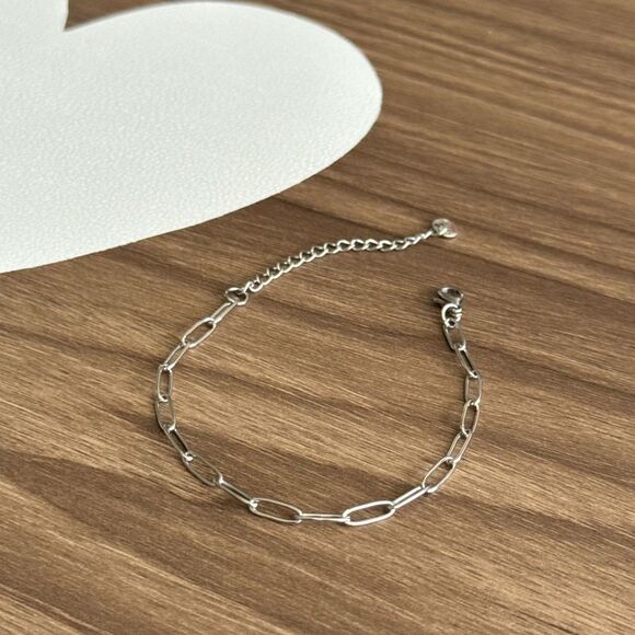 Elegant Silver Chain Bracelet Q63 - Picture 1 of 5